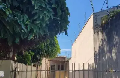 Casa com 2 quartos para alugar no Jardim Panorama, Arapongas 