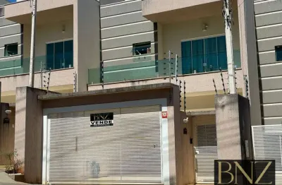 Sobrado de alto padrão no jardim parque veneza:luxo, conforto e localização