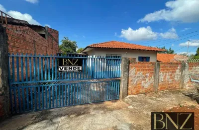 Casa com 3 quartos à venda no Jardim Santo Antônio, Arapongas 