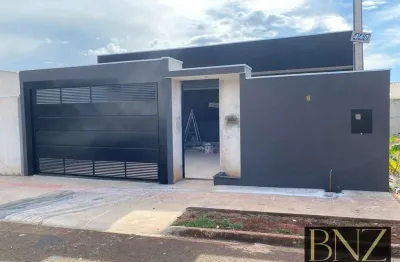 Casa com 3 quartos à venda no Jardim Mônaco II, Arapongas 