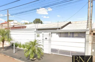 Casa com 3 quartos à venda no Jardim Mônaco, Arapongas 