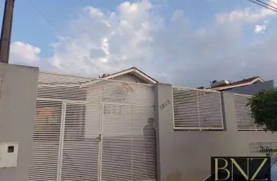 Casa com 2 quartos à venda no Conjunto Residencial Piacenza, Arapongas 