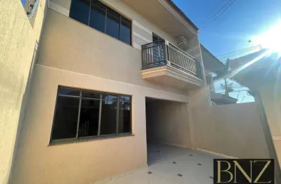 Casa com 3 quartos à venda no Jardim Universitário, Arapongas 