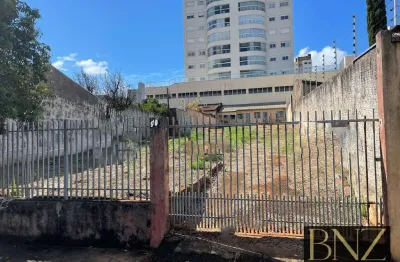Casa com 2 quartos para alugar na Vila Natal, Arapongas 