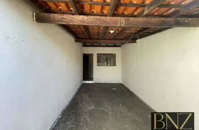 Casa com 2 quartos para alugar no Jardim Caravelle, Arapongas 