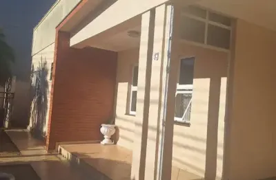 Imóvel residencial à venda – região central de arapongas/pr