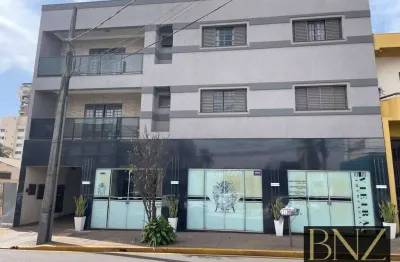 Apartamento com 3 quartos para alugar no Centro, Arapongas 