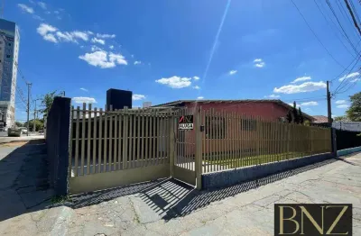 Casa comercial para alugar no Centro, Arapongas 