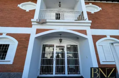 Casa comercial para venda ou locação – localização estratégica no centro