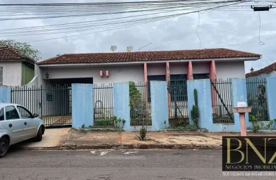 Casa à venda no Centro, Arapongas 