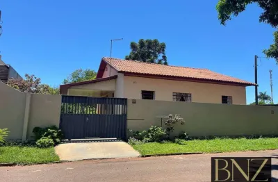 Casa com 3 quartos à venda na Vila Industrial, Arapongas 