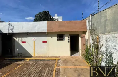 Casa comercial com 1 sala para alugar no Centro, Arapongas 