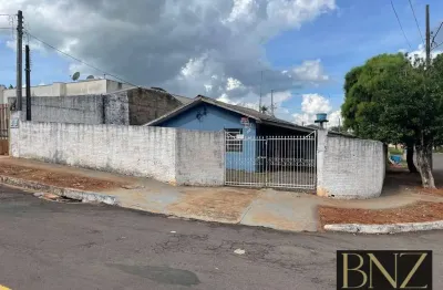 Casa à venda no Conjunto Flamingos, Arapongas 