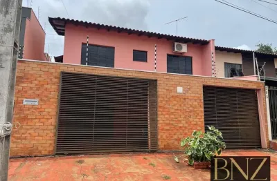Casa com 3 quartos à venda na Vila Nova, Arapongas 
