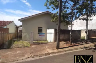 Casa com 2 quartos à venda no Conjunto Centauro, Arapongas 