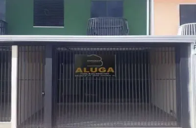 Casa com 3 quartos para alugar no Jardim Universitário, Arapongas 