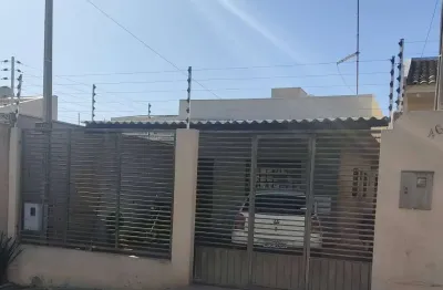 Casa com 2 quartos à venda no Jardim Mônaco II, Arapongas 