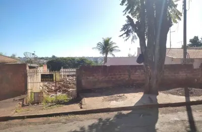 Terreno à venda no Jardim Bandeirantes, Arapongas 