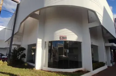 Prédio com 7 salas para alugar no Centro, Arapongas 