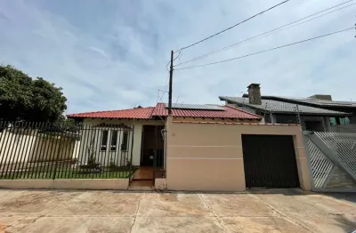 Casa com 3 quartos à venda na Travessa Indianópolis, 25, Zona 08, Maringá