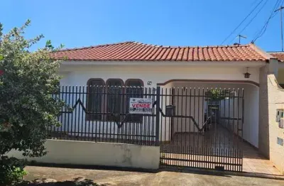 Casa com 3 quartos à venda na Rua Pioneiro Abílio Gaspar, 84, Parque Avenida, Maringá
