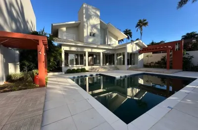 Aluguel em Cascavel | sobrado amplo, confortável e próxima ao centro