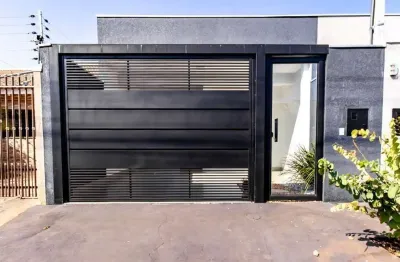 Sua  História Começa Neste Imóvel Incrível no Jardim Ouro Verde III!