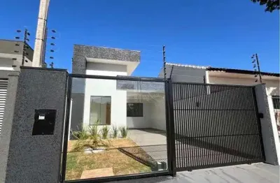 Casa Moderna com Suíte, Área Gourmet e 2 Vagas  Parque Hortência