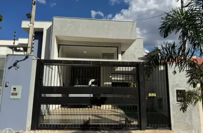 Casa Térrea Impecável + Energia Fotovoltaica  Jardim Novo Oásis