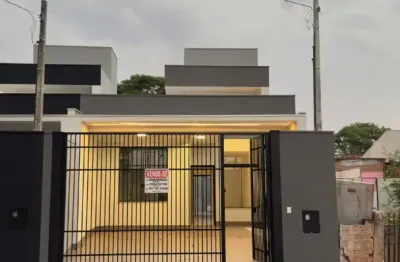 Linda casa moderna com suíte e pé-direito duplo - pronta para morar