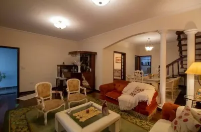 Casa com 3 quartos à venda na Rua Amador Lourenço, 37, Vila Constança, São Paulo por R$ 990.000