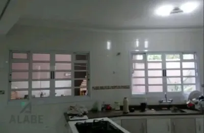 Casa com 3 quartos à venda na Rua Suméria, 16, Jardim Umuarama, São Paulo por R$ 740.000