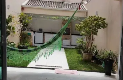 Casa com 3 quartos à venda na Rua João Ferreira de Abreu, 144, Vila Arriete, São Paulo por R$ 1.100.000