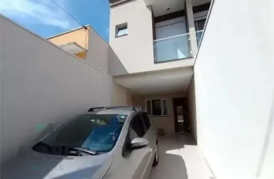 Casa com 3 quartos à venda na Rua Conde Luiz Zunta, 60, Jardim Santa Cruz (Campo Grande), São Paulo por R$ 700.000