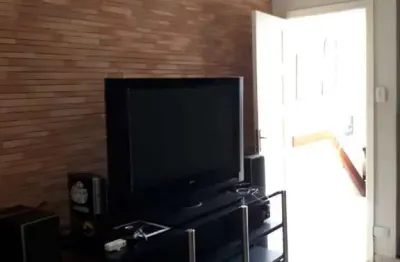 Casa com 2 quartos à venda na Rua Antônio de Barros César, 24, Jardim Itapeva, São Paulo por R$ 680.000