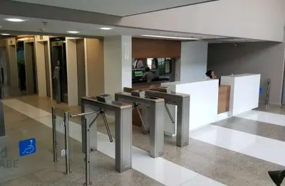 Sala comercial com 8 salas à venda na Rua Luiz Seráphico Júnior, 511, Chácara Santo Amaro, São Paulo por R$ 6.500.000