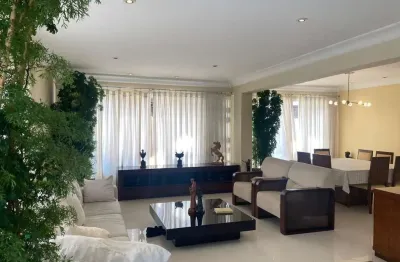 Casa com 3 quartos à venda na Rua Bernardino de Campos, 982, Campo Belo, São Paulo por R$ 4.800.000