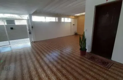 Casa com 3 quartos à venda na Rua Catipara, 369, Brooklin, São Paulo por R$ 1.750.000