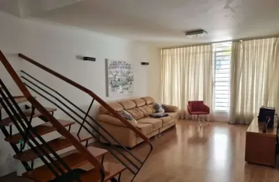 Casa com 3 quartos à venda na Rua Rita Joana de Sousa, 577, Campo Belo, São Paulo por R$ 2.300.000