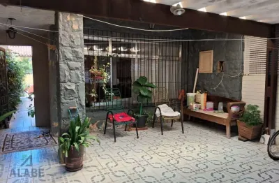 Casa com 3 quartos à venda na Rua Texas, 479, Brooklin, São Paulo por R$ 900.000