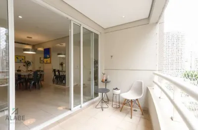 Apartamento com 3 quartos à venda na Avenida Jamaris, 64, Moema, São Paulo por R$ 2.200.000