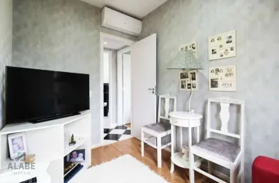 Apartamento com 2 quartos à venda na Avenida Pavão, 355, Moema, São Paulo por R$ 750.000