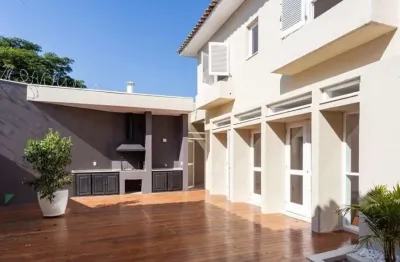 Casa em condomínio fechado com 4 quartos à venda na Rua Antônio de Andrade Rebelo, 161, Panamby, São Paulo por R$ 2.700.000