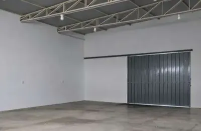 Barracão / Galpão / Depósito para alugar na Rua Trinta e Um, 20, Pedra 90, Cuiabá