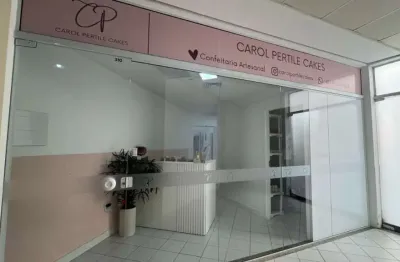 Sala comercial à venda na Avenida dos Lagos, 41, Pedra Branca, Palhoça