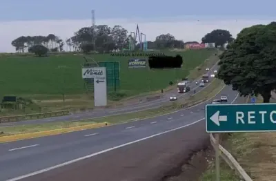 Terreno à venda em Maringá, Jardins de Monet Residence, com 4.33 alqueires