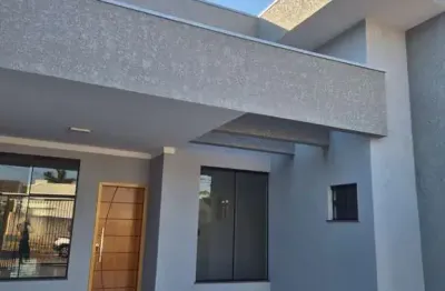 Casa à venda em Maringá, Jardim Guairacá, com 2 quartos, com 79.95 m²