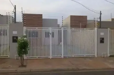 Casa com 3 quartos à venda na Avenida Universitária, 01, Petrópolis, Várzea Grande