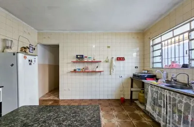 Casa com 2 quartos à venda na Rua Santo Antônio da Manga, 29, Itaquera, São Paulo