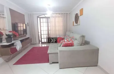 Casa com 2 quartos à venda na Rua Santa Edith, 571, Jardim Helena, São Paulo